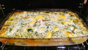 Rezept für einen super einfachen, knusprigen Kartoffelauflauf mit Brokkoli