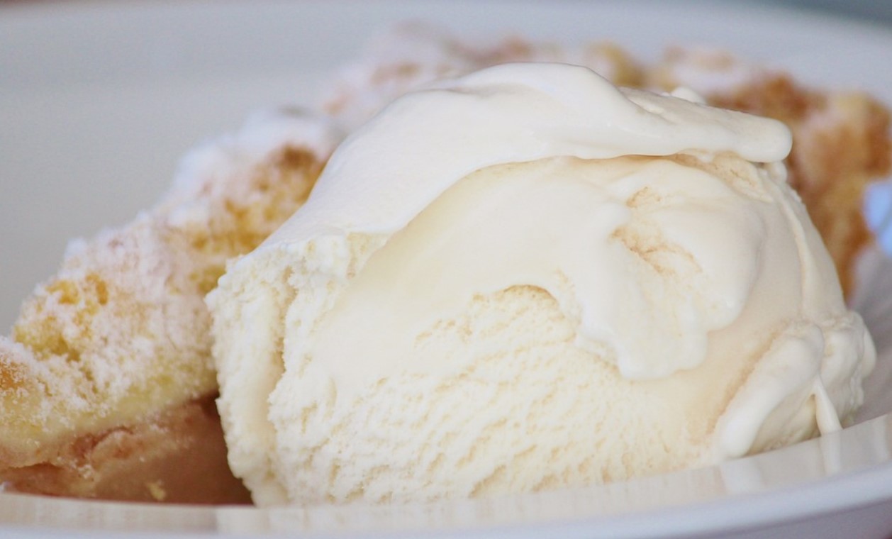 Low Carb Vanilleeis ohne Eismaschine selber machen ohne Zucker