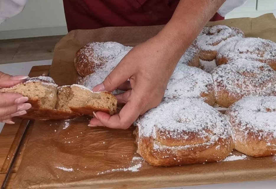 Fluffiger Schokokuchen mit Sahne - luftig &amp; saftig