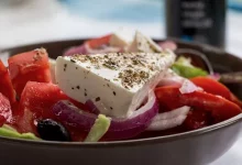 Dressing für griechischen Salat - Rezept mit allen Zutaten