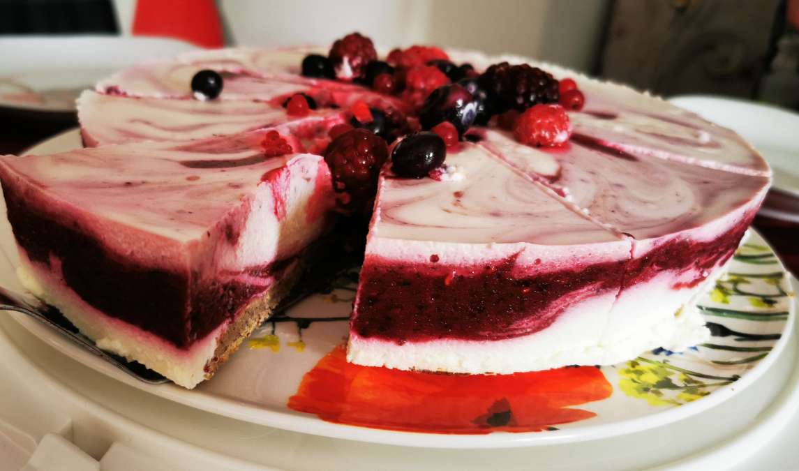 Erdbeer Joghurt Torte ohne Backen - einfach &amp; schnell