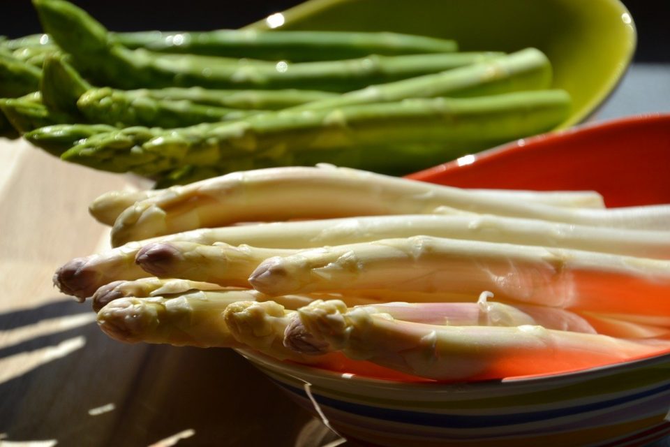 Spargel kochen so gelingt die perfekte Zubereitung