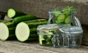 Zucchini richtig putzen und verarbeiten