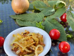Zwiebeln braten – Rezept für knusprige oder glasige Ergebnisse