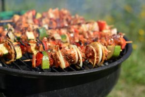 Grillen ist nicht nur gesünder. Es macht auch sehr viel Spaß gemeinsam an der frischen Luft zu kochen.